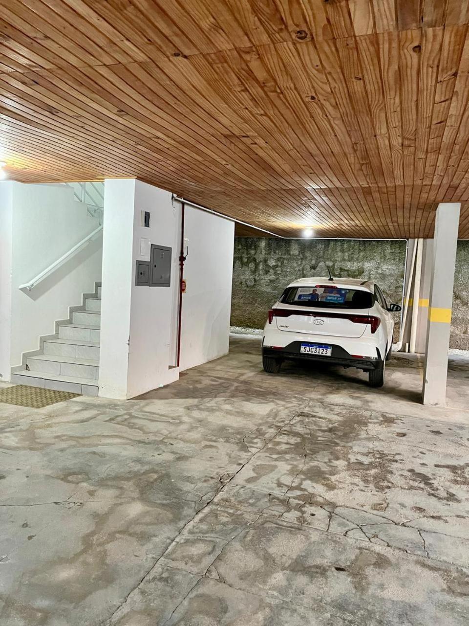 Ape Familiar Apartment Бруски Екстериор снимка